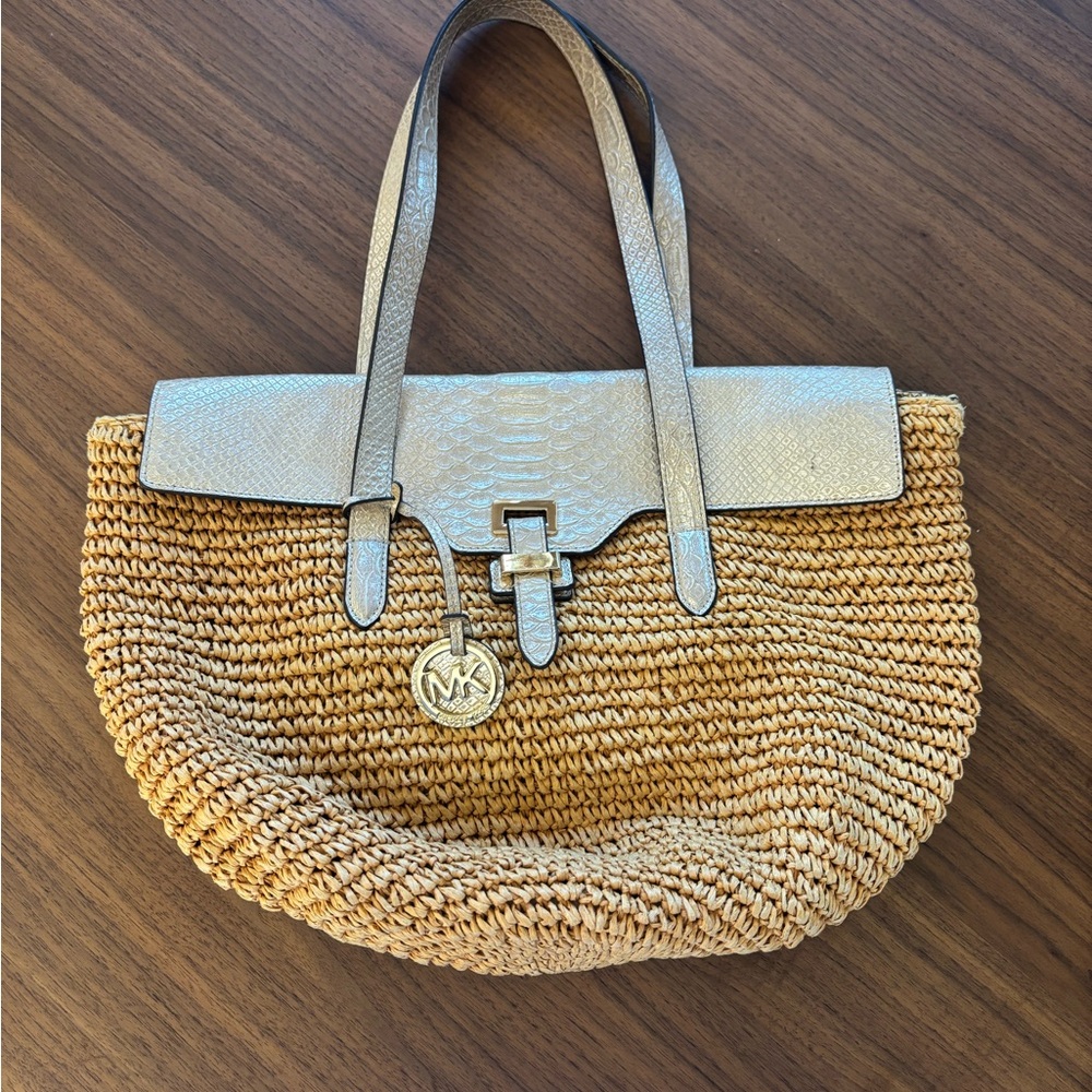 Michael Kors Naomi Large Woven Straw Tote Bag with Gold Metallic Flap and Straps